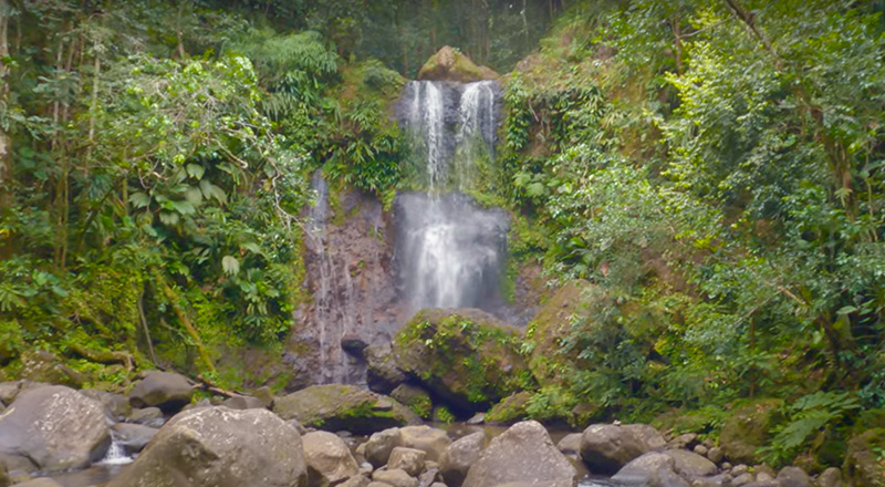 Blog_Guadeloupe_canyoning_Saut_des_3_Cornes_2.jpg