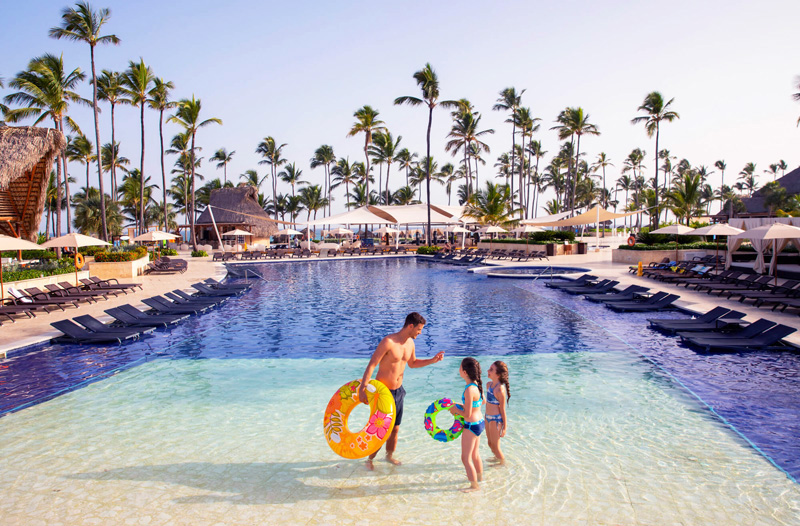 Royalton Punta Cana  pool